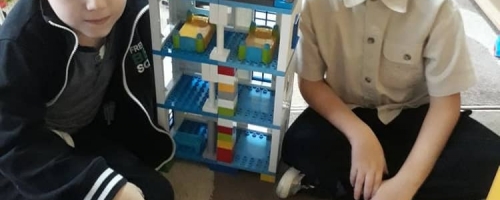 ZABAWY W KĄCIKACH ZAINTERESOWAŃ