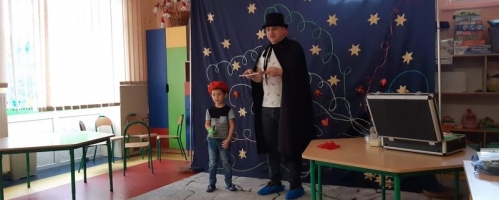 CZARODZIEJ W PRZEDSZKOLU