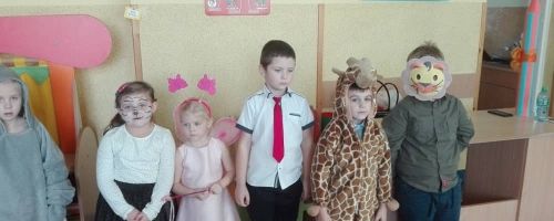 Pasowanie na Przedszkolaka i Przedstawienie Starszaków